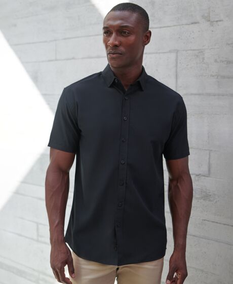Henbury Short Sleeved Cotton Feel Coolplus® Shirt Thumbnail